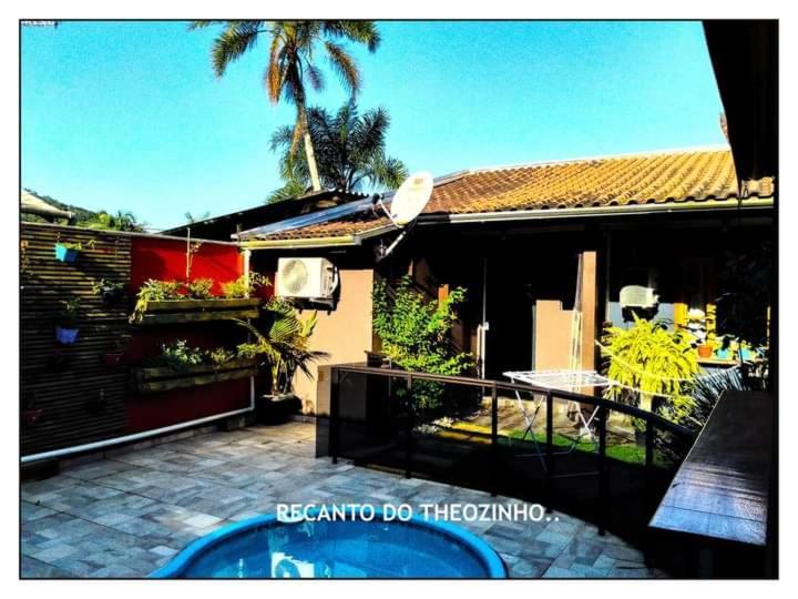Residencial Recanto Do Theozinho Бомбиньяс Номер фото